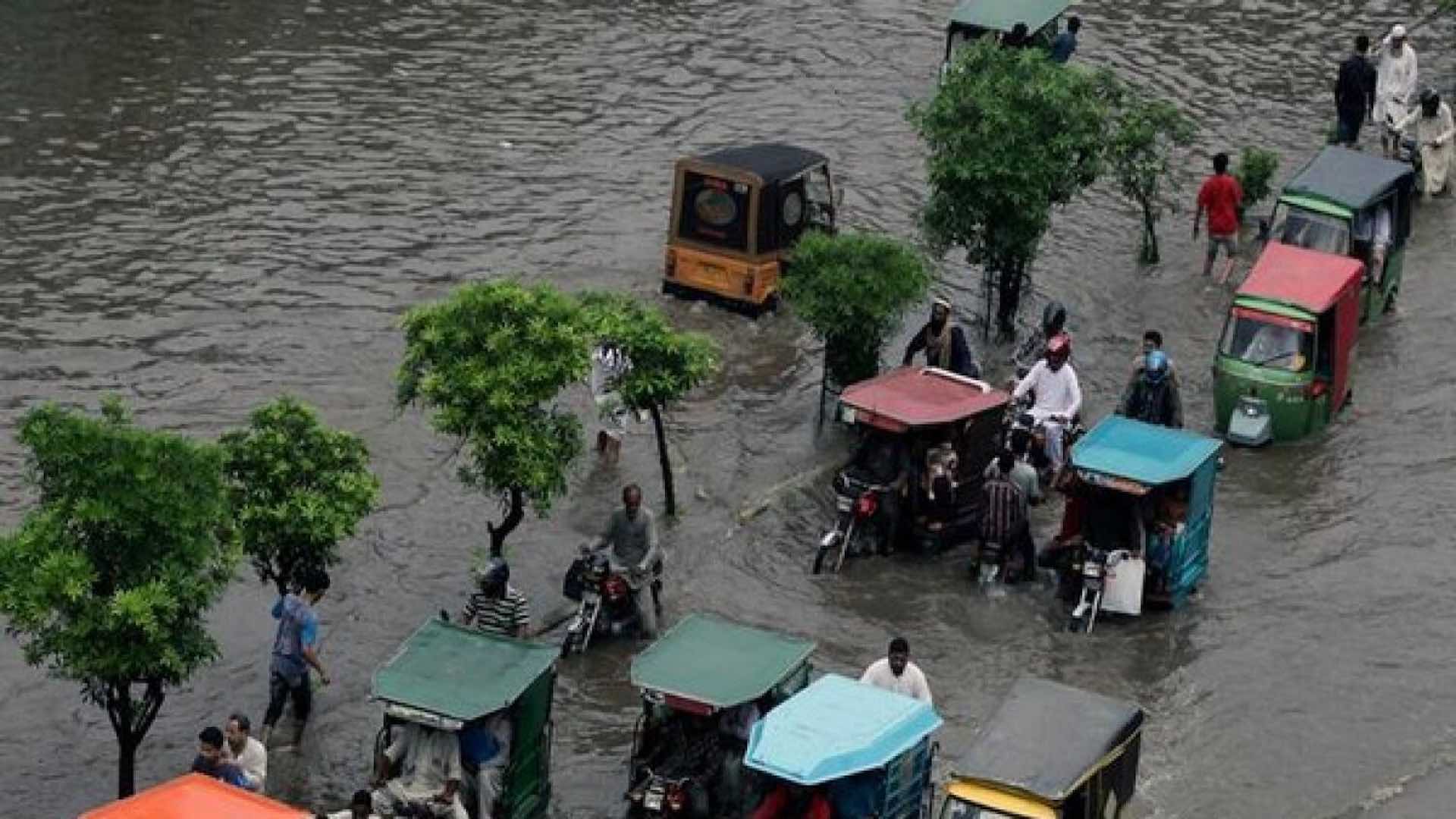 Pakistan declares a national emergency after floods kill over 900
